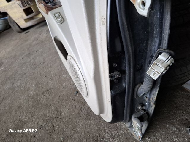 bontott KIA SORENTO Bal első Ajtó (Részeivel)