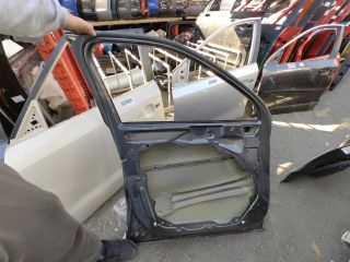 bontott KIA SORENTO Bal első Ajtó (Üres lemez)