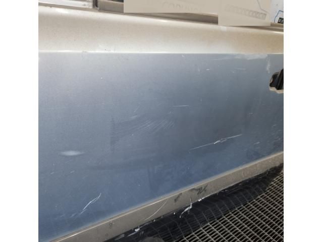 bontott KIA SORENTO Bal első Ajtó (Üres lemez)