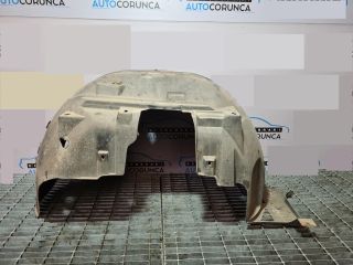 bontott KIA SORENTO Bal első Dobbetét (Kerékjárati, Műanyag)