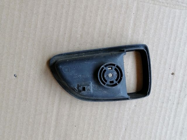 bontott KIA SORENTO Bal első Kilincs Burkolat