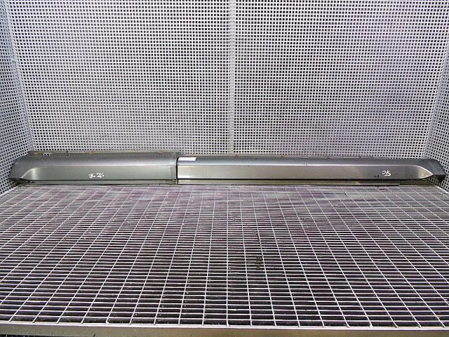 bontott KIA SORENTO Bal első Küszöb Díszléc