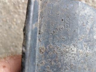 bontott KIA SORENTO Bal első Sárvédő Gumi