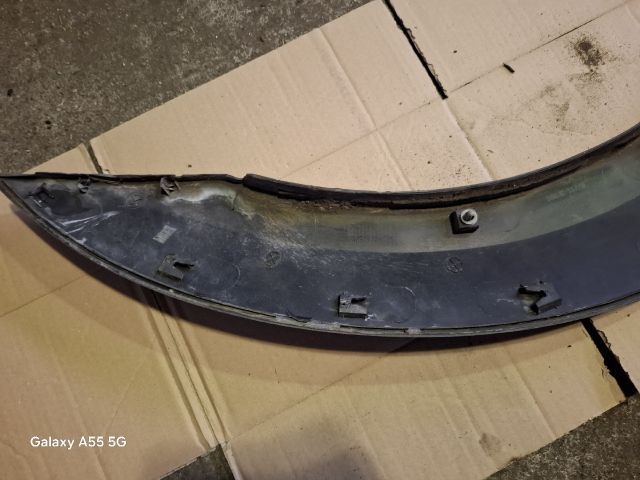 bontott KIA SORENTO Bal első Sárvédő Szélesítő