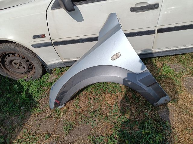 bontott KIA SORENTO Bal első Sárvédő