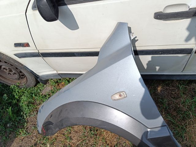 bontott KIA SORENTO Bal első Sárvédő