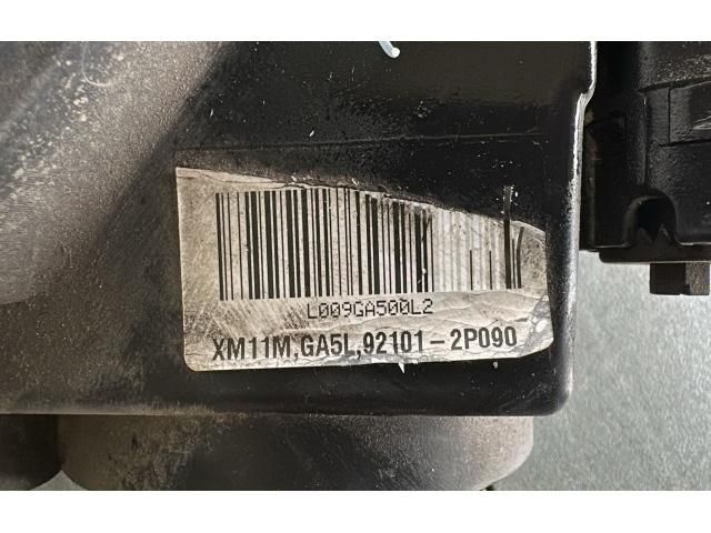 bontott KIA SORENTO Bal Fényszóró