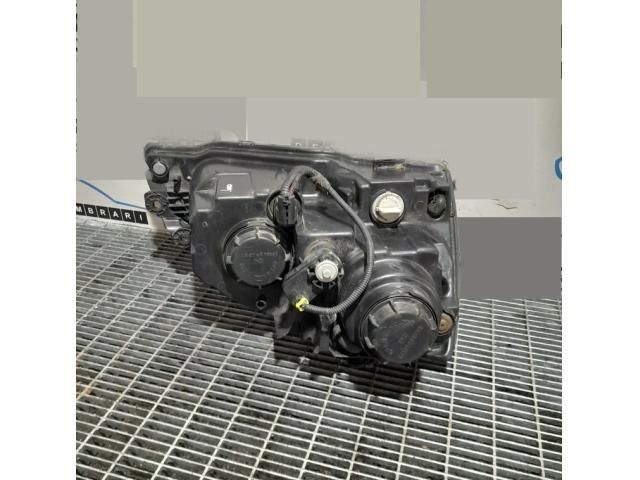 bontott KIA SORENTO Bal Fényszóró