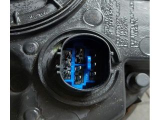 bontott KIA SORENTO Bal Fényszóró