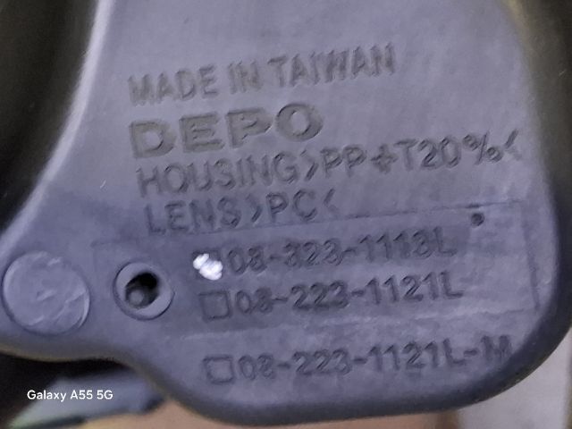 bontott KIA SORENTO Bal Fényszóró