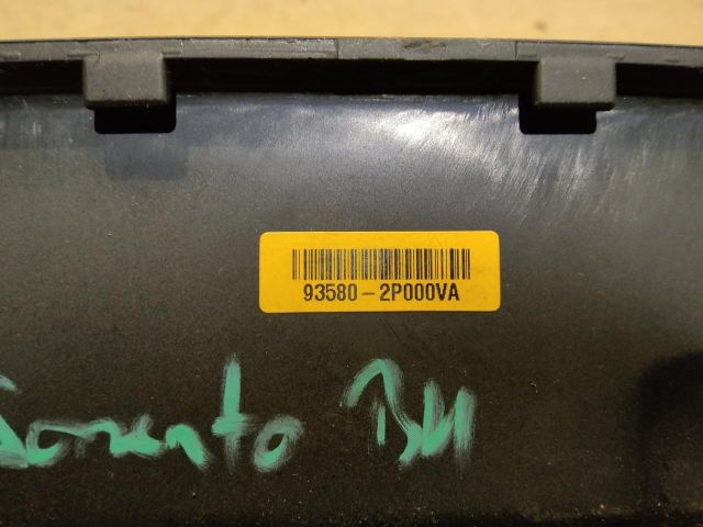 bontott KIA SORENTO Bal hátsó Ablakemelő Kapcsoló