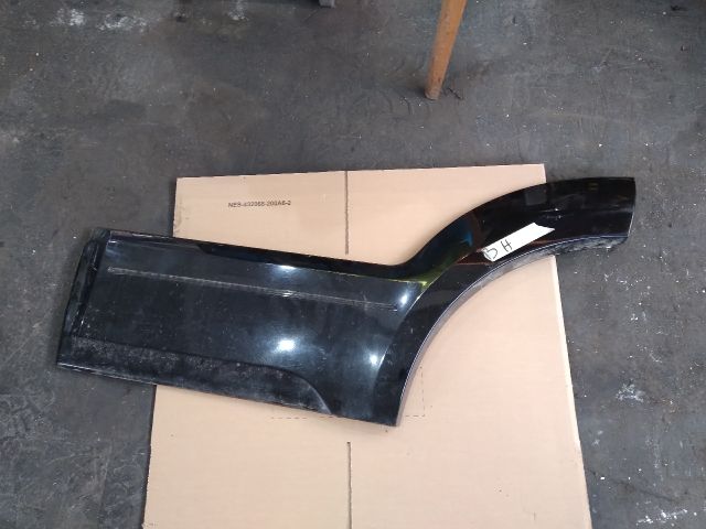 bontott KIA SORENTO Bal hátsó Ajtó Díszléc