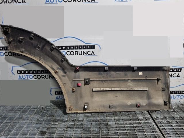 bontott KIA SORENTO Bal hátsó Ajtó Díszléc