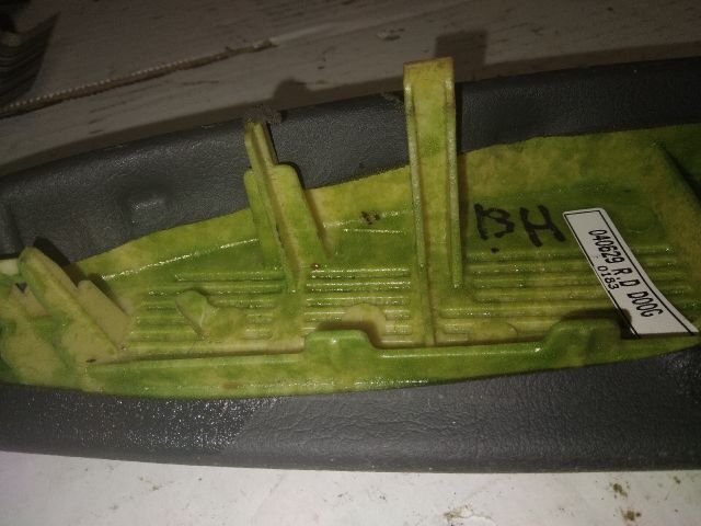 bontott KIA SORENTO Bal hátsó Ajtó Kárpit Könyöklő