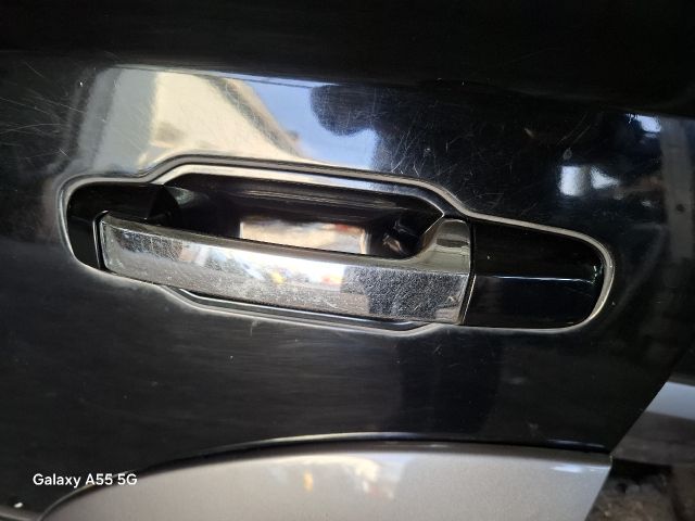 bontott KIA SORENTO Bal hátsó Ajtó (Részeivel)