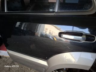bontott KIA SORENTO Bal hátsó Ajtó (Részeivel)