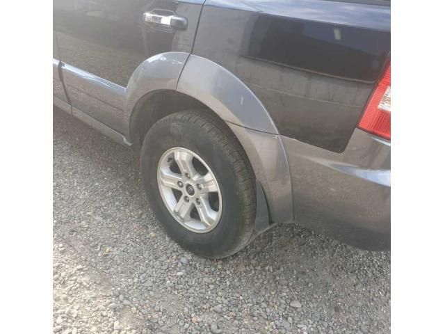 bontott KIA SORENTO Bal hátsó Ajtó (Üres lemez)