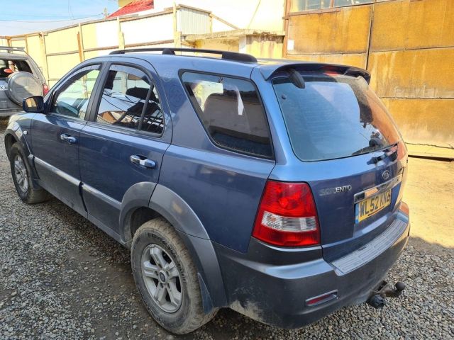 bontott KIA SORENTO Bal hátsó Ajtó (Üres lemez)