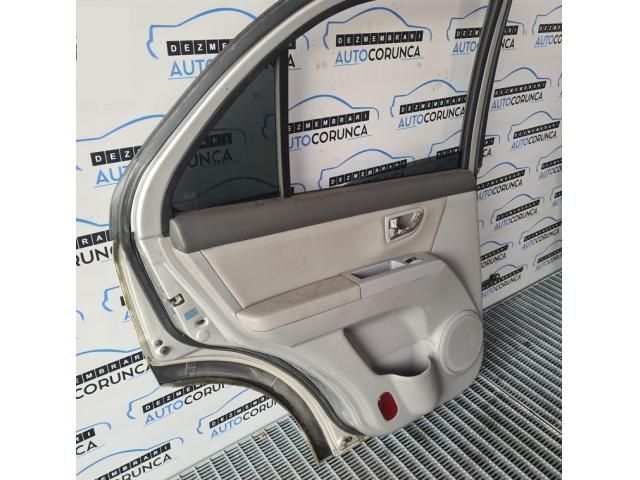 bontott KIA SORENTO Bal hátsó Ajtó (Üres lemez)