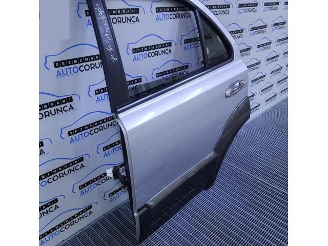 bontott KIA SORENTO Bal hátsó Ajtó (Üres lemez)