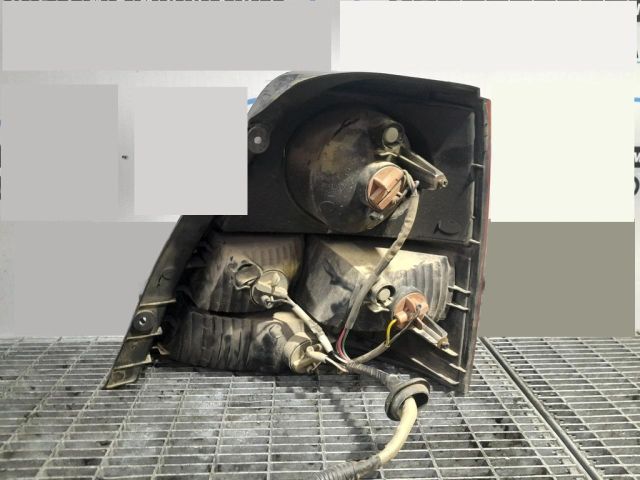 bontott KIA SORENTO Bal Hátsó Lámpa