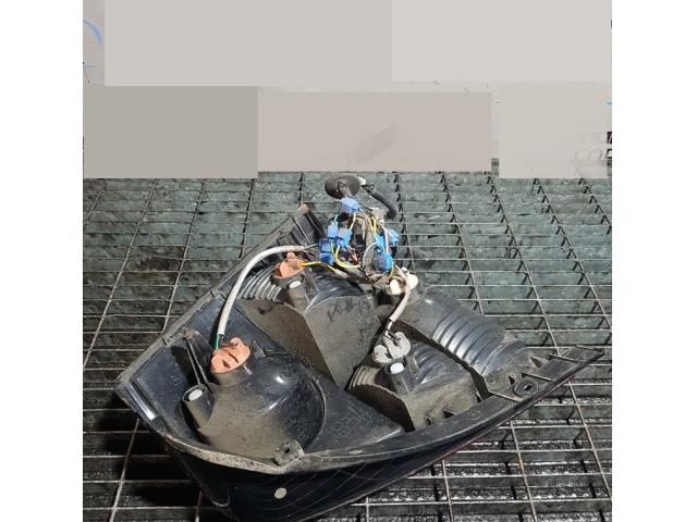 bontott KIA SORENTO Bal Hátsó Lámpa