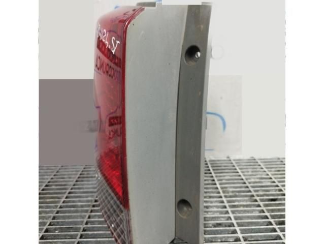 bontott KIA SORENTO Bal Hátsó Lámpa