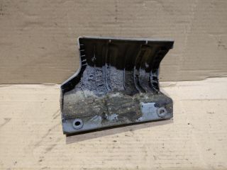 bontott KIA SORENTO Bal hátsó Lökhárító Tartó (Műanyag)