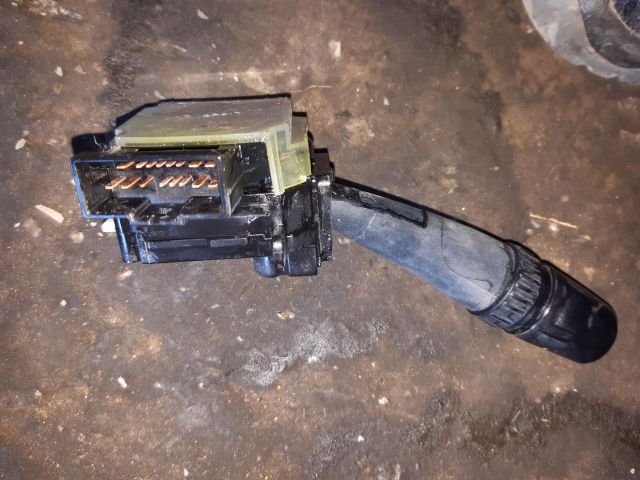 bontott KIA SORENTO Bal Kormánykapcsoló Irányjelző