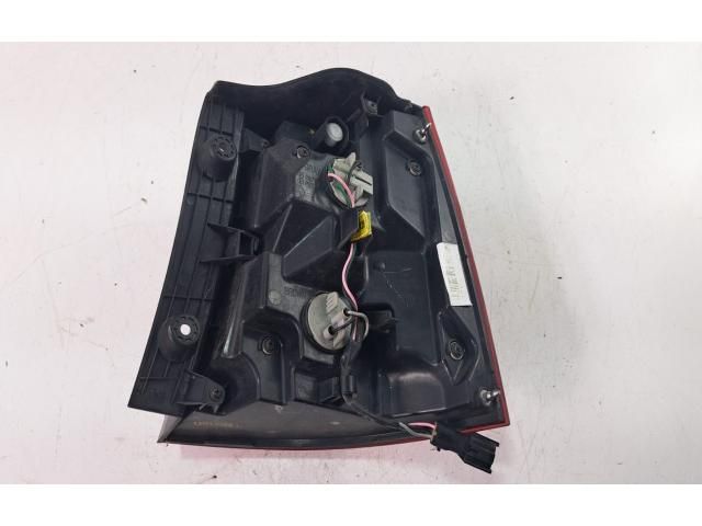 bontott KIA SORENTO Bal Külső Hátsó Lámpa