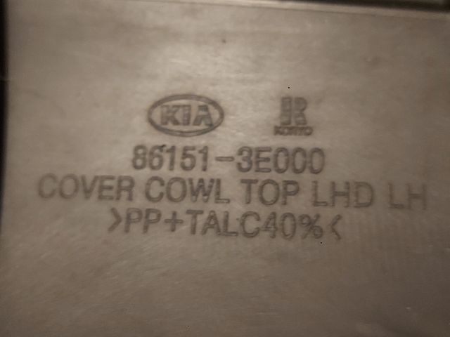 bontott KIA SORENTO Bal Levélrács Záróvég