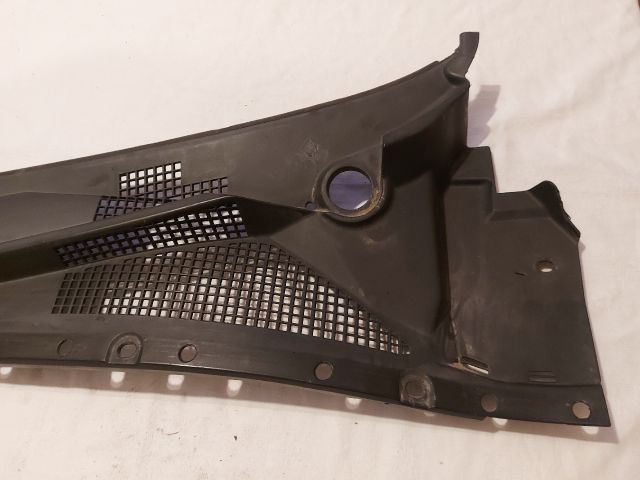 bontott KIA SORENTO Bal Levélrács Záróvég