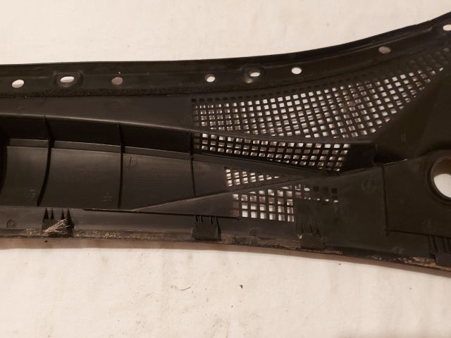 bontott KIA SORENTO Bal Levélrács Záróvég