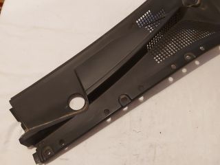 bontott KIA SORENTO Bal Levélrács Záróvég