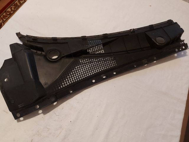 bontott KIA SORENTO Bal Levélrács Záróvég