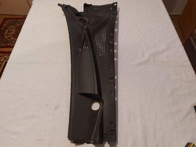 bontott KIA SORENTO Bal Levélrács Záróvég