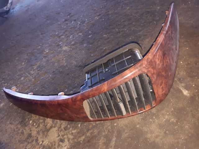 bontott KIA SORENTO Bal Szellőző