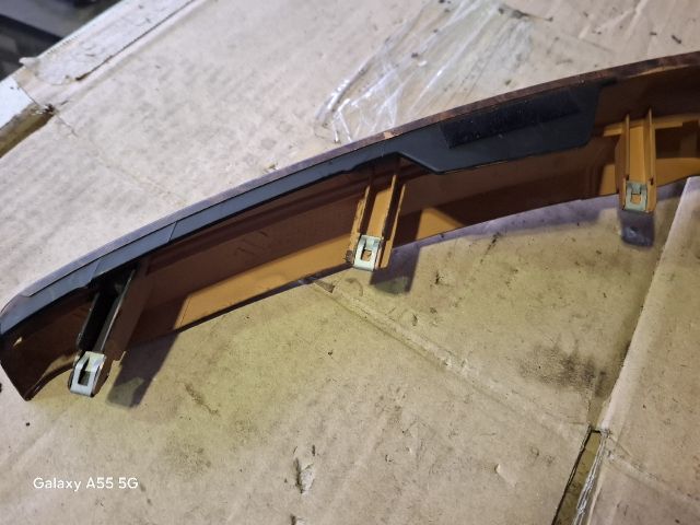 bontott KIA SORENTO Bal Szellőző