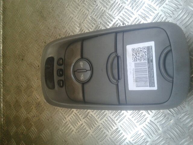 bontott KIA SORENTO Beltér Világítás Első