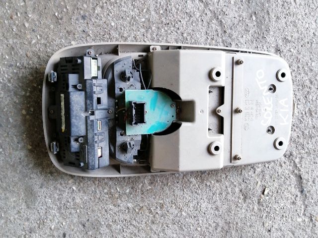 bontott KIA SORENTO Beltér Világítás Első