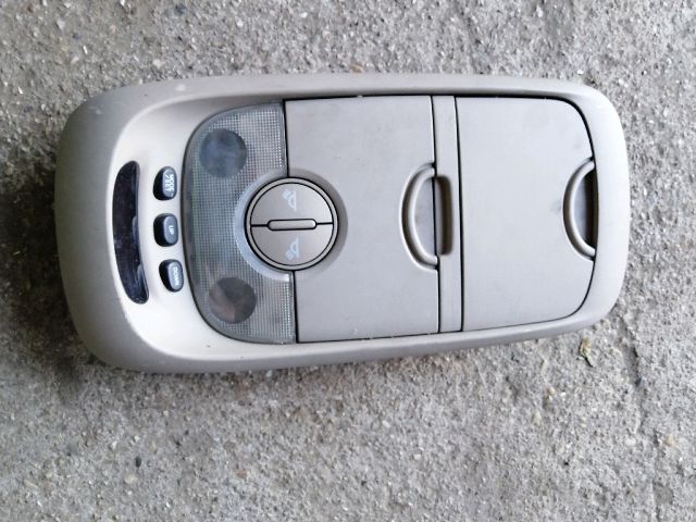 bontott KIA SORENTO Beltér Világítás Első