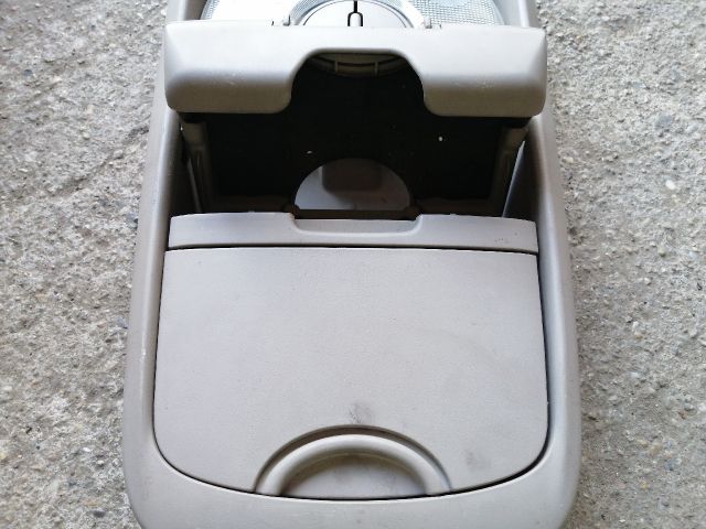 bontott KIA SORENTO Beltér Világítás Első