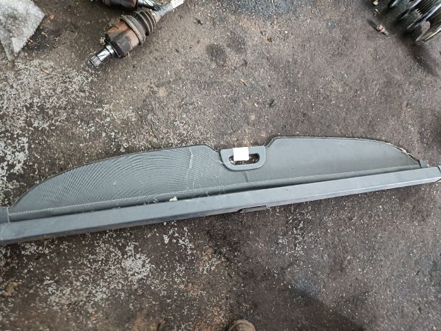 bontott KIA SORENTO Csomagtér Roló