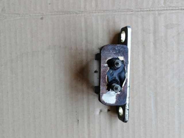 bontott KIA SORENTO Csomagtérajtó Bal Zsanér