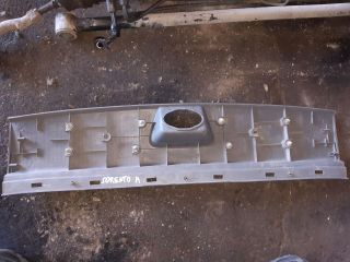 bontott KIA SORENTO Csomagtérajtó Burkolat Alsó