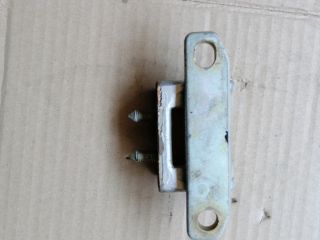 bontott KIA SORENTO Csomagtérajtó Jobb Zsanér