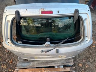 bontott KIA SORENTO Csomagtérajtó (Részeivel)