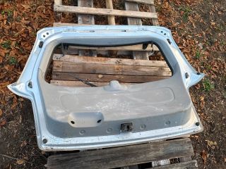 bontott KIA SORENTO Csomagtérajtó (Részeivel)