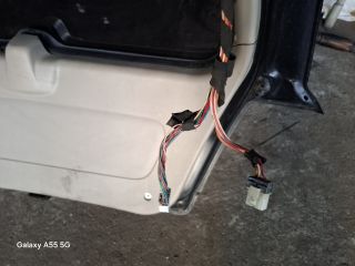 bontott KIA SORENTO Csomagtérajtó (Részeivel)