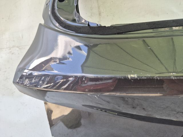 bontott KIA SORENTO Csomagtérajtó (Üres lemez)